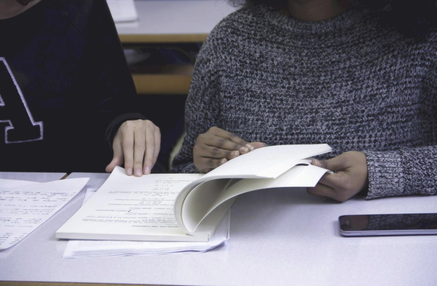 Graphiques et analyses financières montrant l'évolution d'un portefeuille d'investissement diversifié